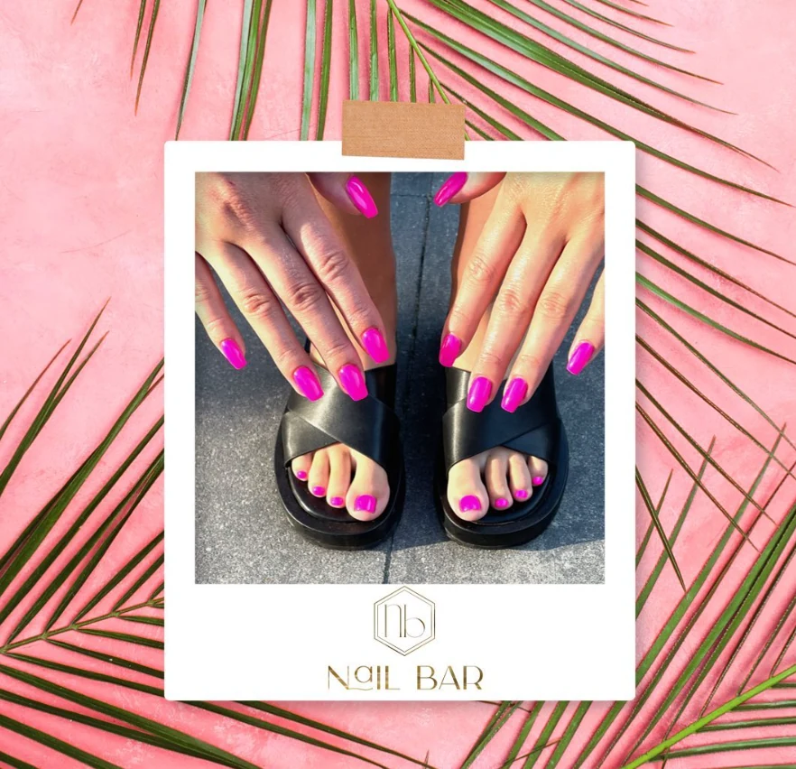 Zomerse neon manicure en pedicure