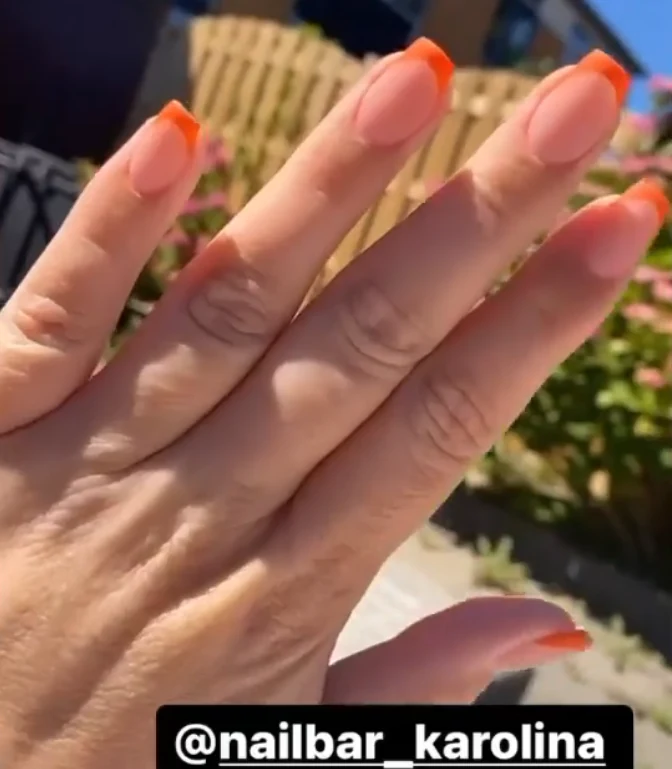 Oranje french manicure